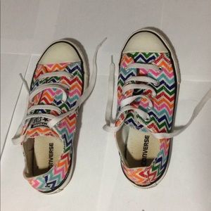 Chevron converse